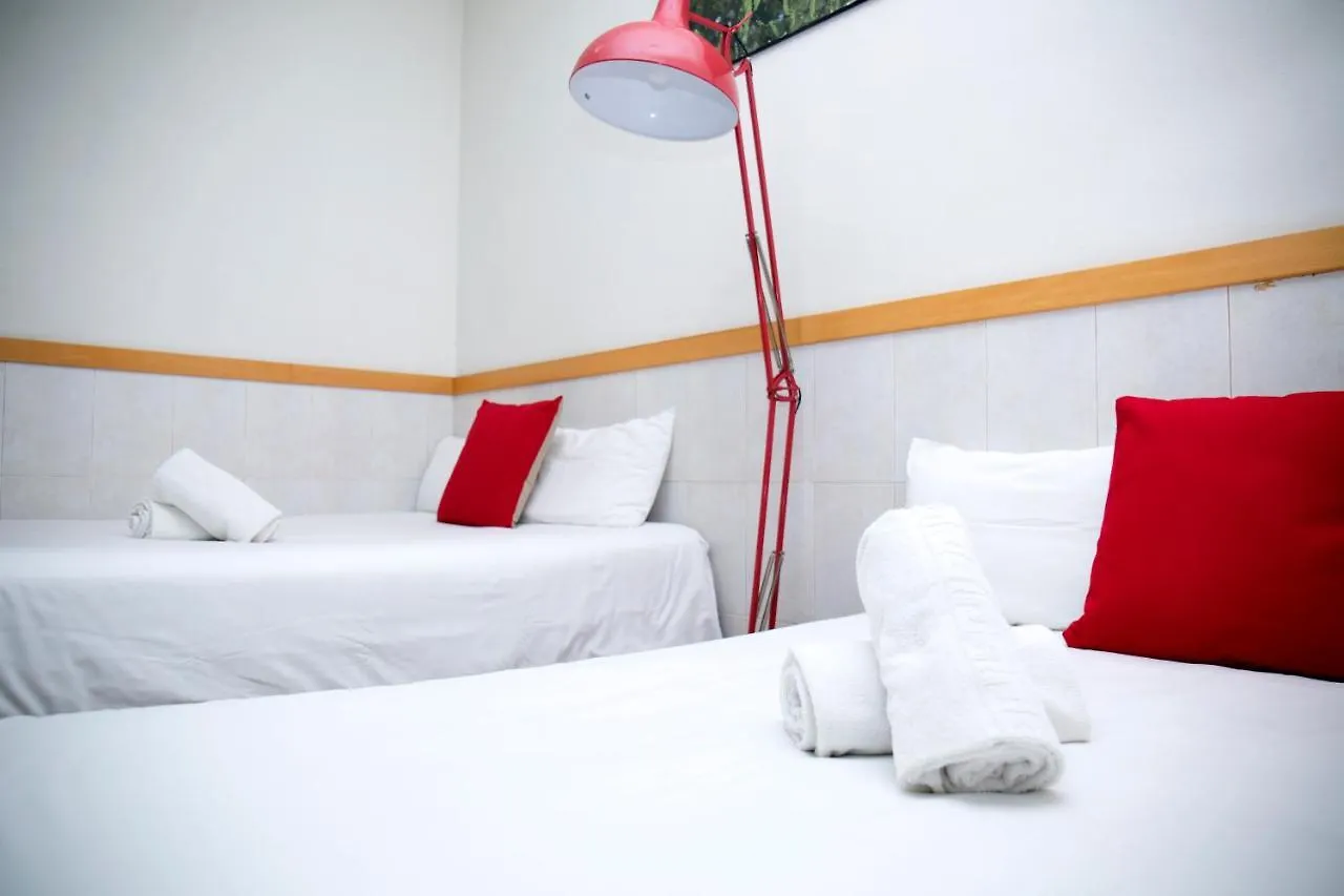 Guest house Mora Rooms Barcelona Spain