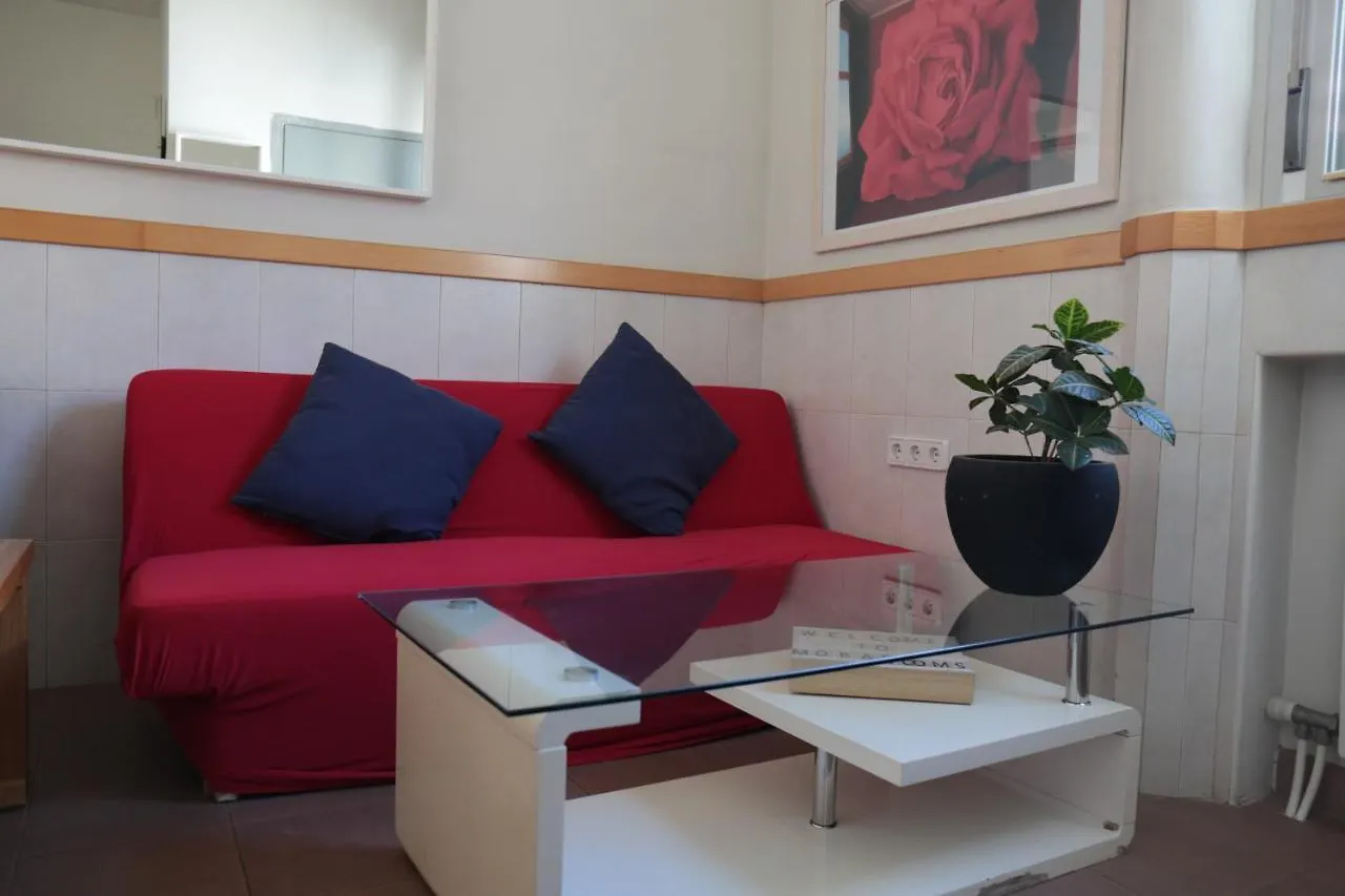 Guest house Mora Rooms Barcelona Spain